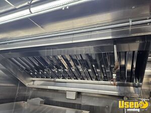 2004 Mt45 Chassis All-purpose Food Truck Exhaust Hood Virginia Diesel Engine for Sale