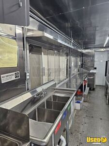 2004 Mt45 Chassis All-purpose Food Truck Refrigerator Virginia Diesel Engine for Sale