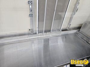 2004 Mt45 Chassis All-purpose Food Truck Work Table Virginia Diesel Engine for Sale