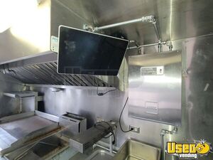 2004 Mt45 Kitchen Food Truck All-purpose Food Truck Diamond Plated Aluminum Flooring Texas Diesel Engine for Sale
