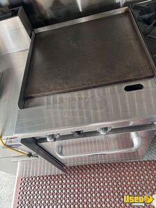 2004 Mt45 Kitchen Food Truck All-purpose Food Truck Flatgrill Maryland Diesel Engine for Sale