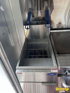 2004 Mt45 Kitchen Food Truck All-purpose Food Truck Fryer Maryland Diesel Engine for Sale