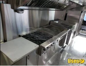 2004 Mt45 Kitchen Food Truck All-purpose Food Truck Removable Trailer Hitch Florida Diesel Engine for Sale