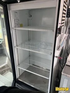 2004 Mt45 Kitchen Food Truck All-purpose Food Truck Steam Table Maryland Diesel Engine for Sale