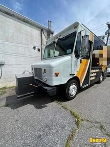 2004 Mt45 Step Van Kitchen Food Truck All-purpose Food Truck Concession Window North Carolina Diesel Engine for Sale