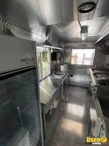 2004 Mt45 Step Van Kitchen Food Truck New Build Food Truck Exhaust Hood Virginia for Sale