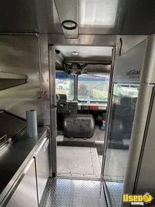 2004 Mt45 Step Van Kitchen Food Truck New Build Food Truck Exterior Lighting Virginia for Sale