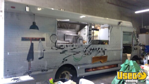 2004 Mth5 Stepvan Kitchen Food Truck All-purpose Food Truck Ontario Gas Engine for Sale