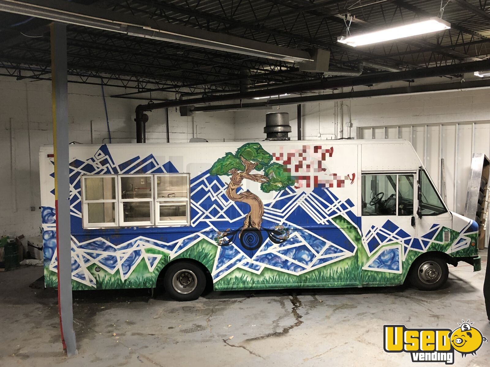 P42 Workhorse Mobile Kitchen Food Truck for Sale in Michigan