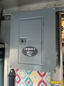 2004 P-series All-purpose Food Truck Fresh Water Tank Minnesota Diesel Engine for Sale