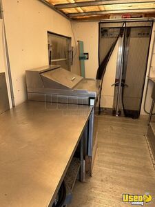 2004 P-series All-purpose Food Truck Stainless Steel Wall Covers Minnesota Diesel Engine for Sale