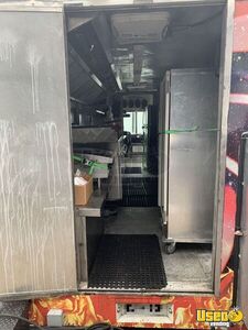 2004 P30 Workhorse All-purpose Food Truck Diamond Plated Aluminum Flooring Texas for Sale
