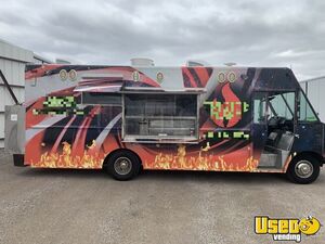 2004 P30 Workhorse All-purpose Food Truck Texas for Sale