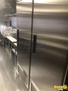 2004 P42 All-purpose Food Truck Cabinets Utah Diesel Engine for Sale