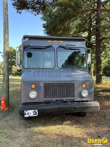 2004 P42 All-purpose Food Truck Concession Window Louisiana Diesel Engine for Sale