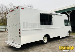 2004 P42 All-purpose Food Truck Concession Window Tennessee Diesel Engine for Sale