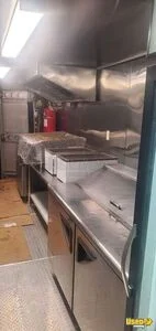 2004 P42 All-purpose Food Truck Diamond Plated Aluminum Flooring New Jersey Diesel Engine for Sale