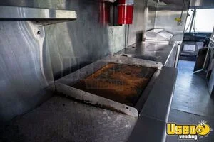 2004 P42 All-purpose Food Truck Oven Mississippi Gas Engine for Sale