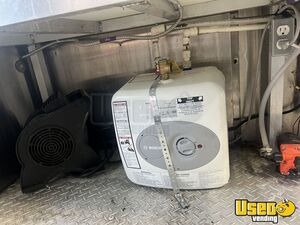 2004 P42 All-purpose Food Truck Prep Station Cooler Virginia Diesel Engine for Sale