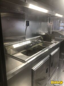 2004 P42 All-purpose Food Truck Stainless Steel Wall Covers Utah Diesel Engine for Sale