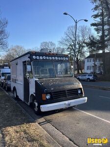 2004 P42 All-purpose Food Truck Stainless Steel Wall Covers Virginia Diesel Engine for Sale