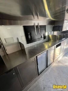2004 P42 Catering Food Truck Refrigerator California Diesel Engine for Sale