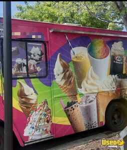 2004 P42 Ice Cream Truck Stainless Steel Wall Covers Virginia Diesel Engine for Sale