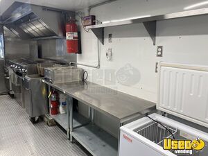 2004 P42 Kitchen Food Truck All-purpose Food Truck Food Warmer North Carolina Diesel Engine for Sale