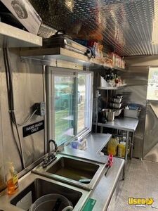 2004 P42 Step Van Kitchen Food Truck All-purpose Food Truck Awning South Carolina Diesel Engine for Sale