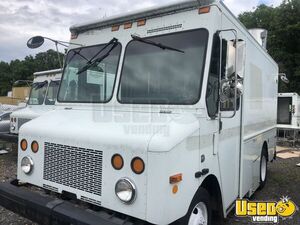 2004 P42 Stepvan Kitchen Food Truck All-purpose Food Truck Diamond Plated Aluminum Flooring Virginia Diesel Engine for Sale