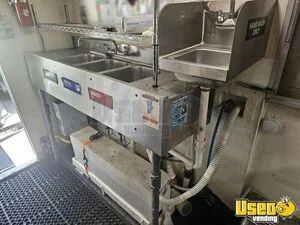 2004 P42 Workhorse All-purpose Food Truck Reach-in Upright Cooler South Carolina Gas Engine for Sale