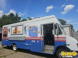 2004 26' Workhorse P42 All-Purpose Food Truck with Fire Suppression System for Sale in South Carolina!