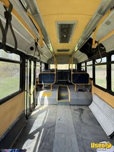 2004 Shuttle Bus Coach Bus 7 Utah for Sale