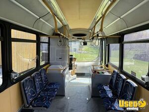 2004 Shuttle Bus Coach Bus 8 Utah for Sale