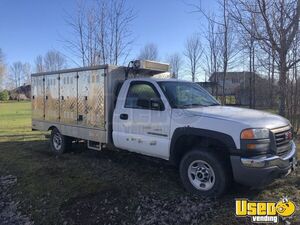 2004 Sierra Lunch Serving Food Truck Lunch Serving Food Truck Air Conditioning Ontario Gas Engine for Sale