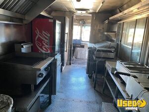 2004 Step Van Kitchen Food Truck All-purpose Food Truck Cabinets Texas for Sale