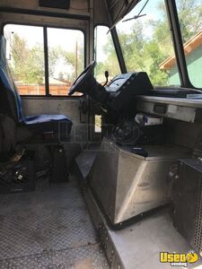 2004 Step Van Kitchen Food Truck All-purpose Food Truck Reach-in Upright Cooler Colorado Gas Engine for Sale