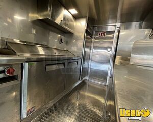 2004 Step Van Kitchen Food Truck All-purpose Food Truck Stainless Steel Wall Covers Missouri Diesel Engine for Sale