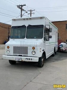 Used - 2004 Workhorse Step van | Mobile Business Vehicle for Sale in Illinois!