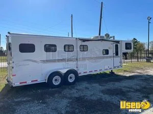 2004 Sundowner 4 Horse Slant Load Living Quarters Trailer w/ Bathroom for Sale in Texas!