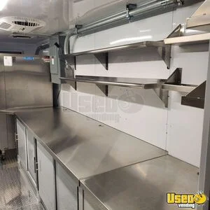 2004 Utilimaster Ice Cream Truck Hot Water Heater Alberta Gas Engine for Sale
