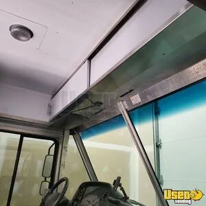2004 Utilimaster Ice Cream Truck Reach-in Upright Cooler Alberta Gas Engine for Sale