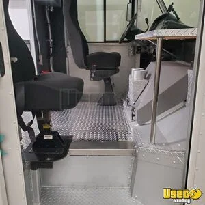 2004 Utilimaster Ice Cream Truck Soft Serve Machine Alberta Gas Engine for Sale