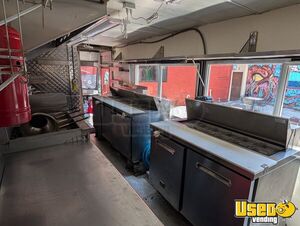 2004 Van All-purpose Food Truck Diamond Plated Aluminum Flooring Wisconsin Diesel Engine for Sale