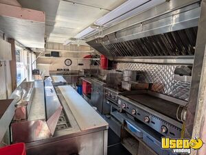 2004 Van All-purpose Food Truck Stainless Steel Wall Covers Wisconsin Diesel Engine for Sale