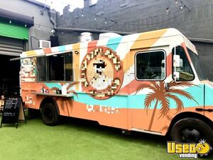 2004 28' GMC Workhorse Food Truck | 2021 Kitchen Built Out for Sale in Florida!