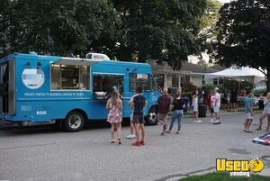 2004 Workhorse All-purpose Food Truck Michigan Gas Engine for Sale