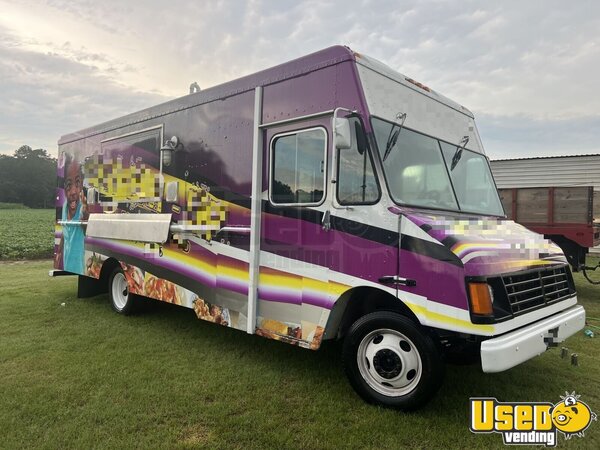 2004 Workhorse All-purpose Food Truck North Carolina Gas Engine for Sale
