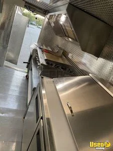 2004 Workhorse All-purpose Food Truck Upright Freezer North Carolina Gas Engine for Sale