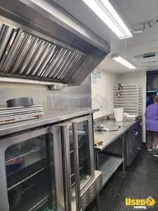 2004 Workhorse Bakery Food Truck Concession Window Tennessee for Sale